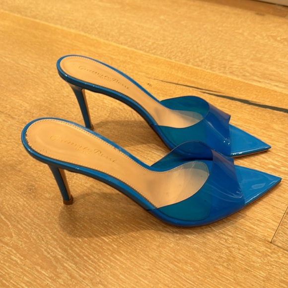 Gianvito Rossi Elle Mules - Picture 3 of 9